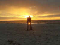 Jung und verliebt am schnen Ostseestrand - Bild von Inga Kmmel